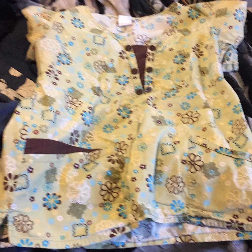 Floral Scrub shirt